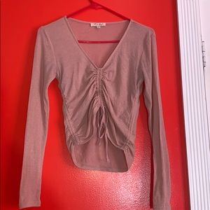 Long-sleeve scrunch up shirt